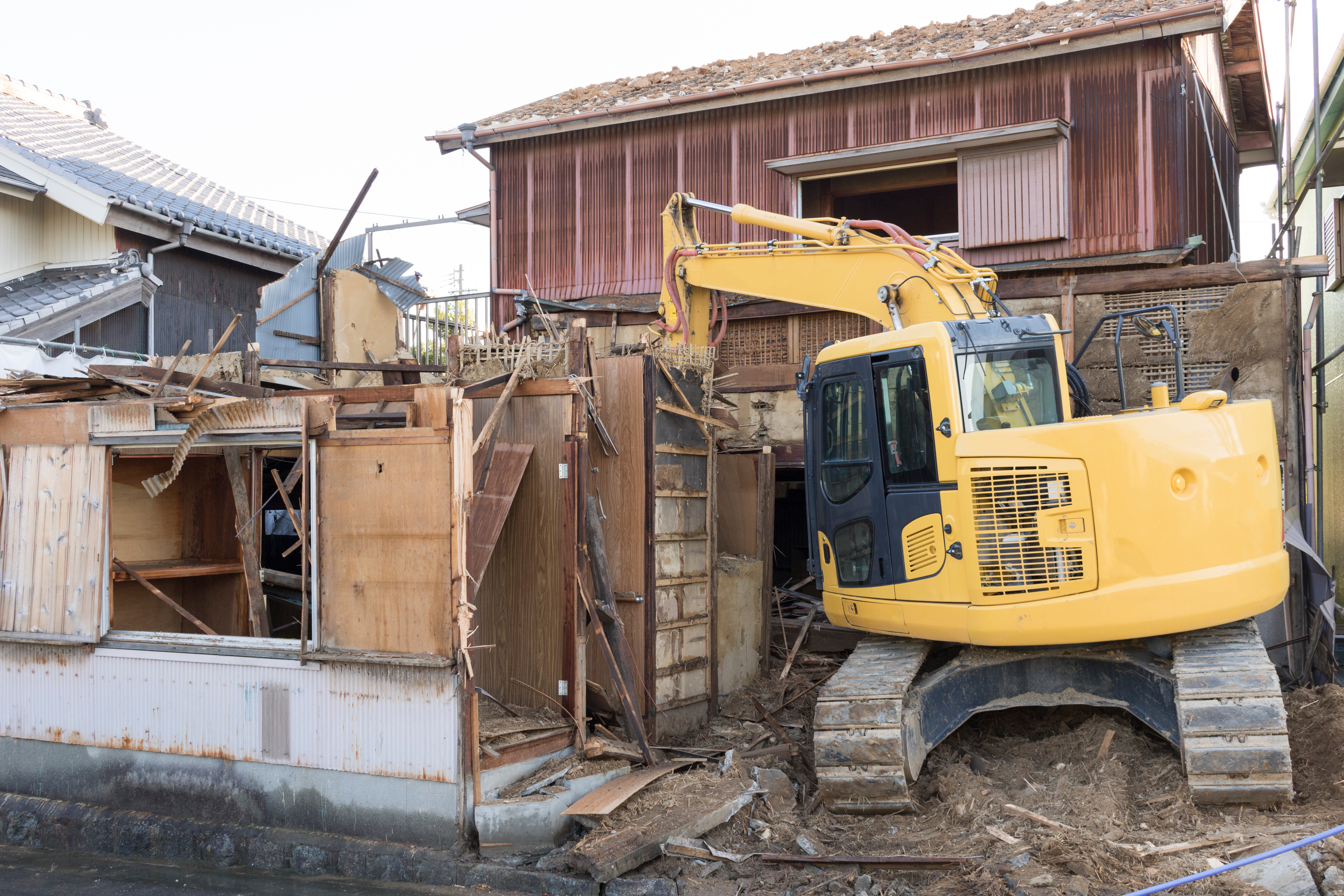 宇城市・宇土市の不動産売買・仲介、解体工事、新築美装ならユアラボ